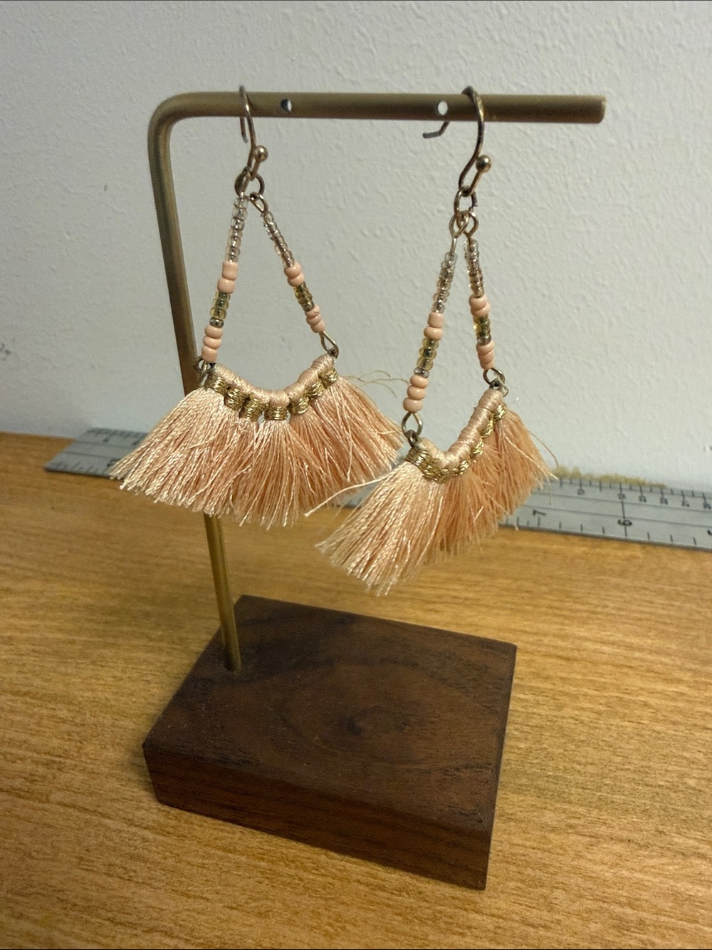Pink flapper string tassel long dangle earrings beaded